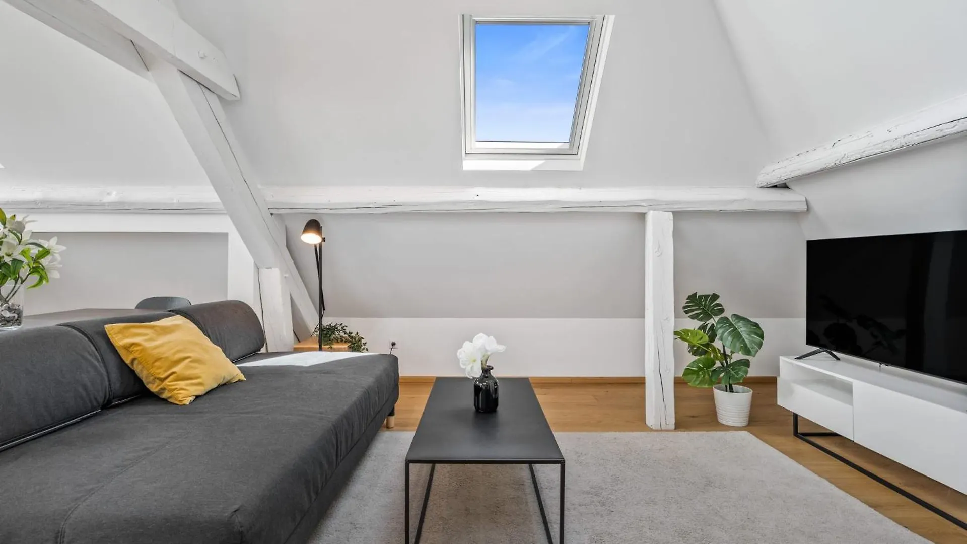 Elegant 3Br Home In Prime Limpertsberg Location Λουξεμβούργο